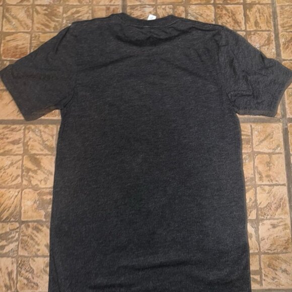 Get Gifty‎ with it unique T-shirt XS EUC - Picture 4 of 4